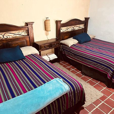 El Extranjero Hostal Antigua Dış mekan fotoğraf