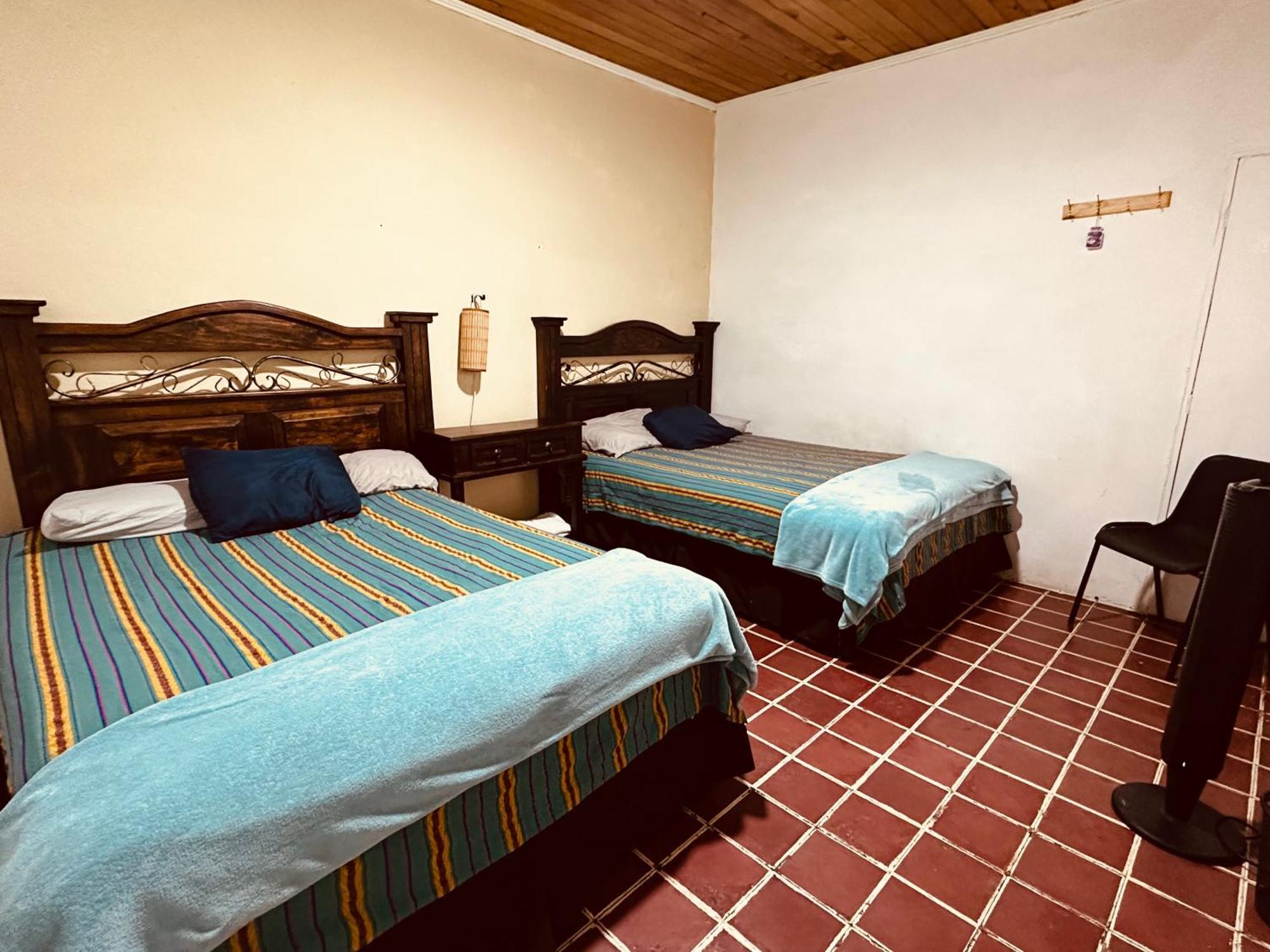 El Extranjero Hostal Antigua Dış mekan fotoğraf